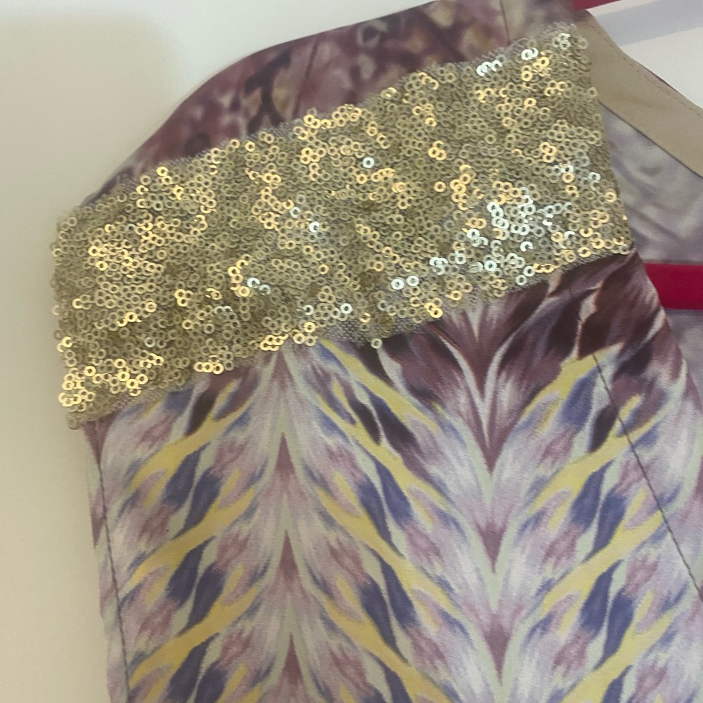 TINY Women's Elegant Purple and Gold Blouse - Picture 7 of 8